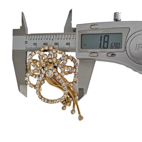 Gold Tone Vintage Prong Set Rhinestone Bow Waterfall Chain Tassel Brooch L79 - Picture 10 of 11